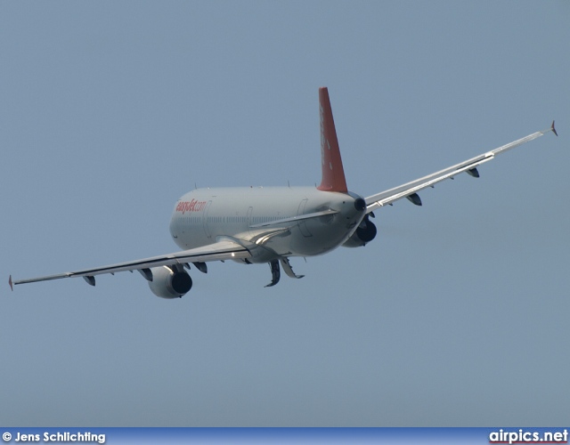 G-TTIF, Airbus A321-200, easyJet