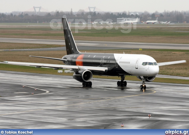 G-ZAPX, Boeing 757-200, Titan Airways