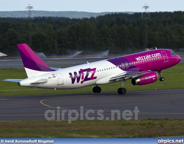 HA-LWD, Airbus A320-200, Wizz Air