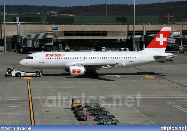 HB-IJX, Airbus A320-200, Swiss International Air Lines