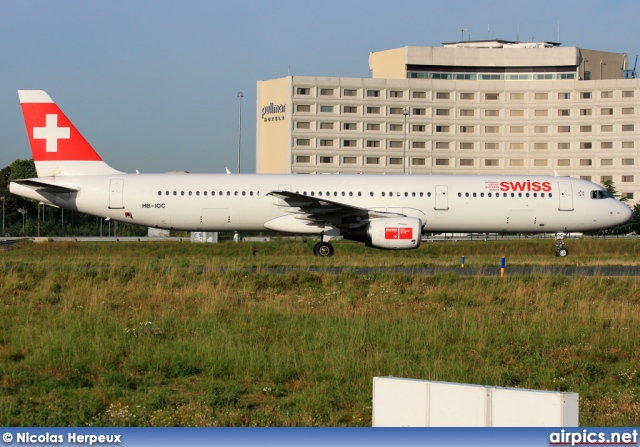 HB-IOC, Airbus A321-100, Swiss International Air Lines