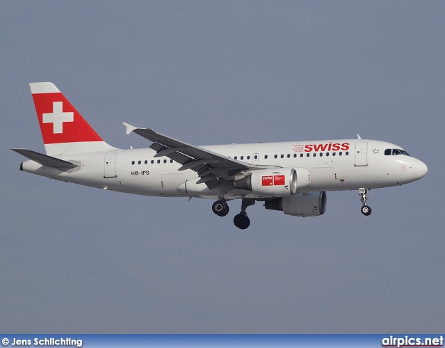 HB-IPS, Airbus A319-100, Swiss International Air Lines