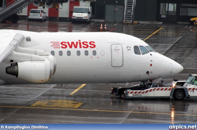 HB-IYR, British Aerospace Avro RJ100, Swiss International Air Lines