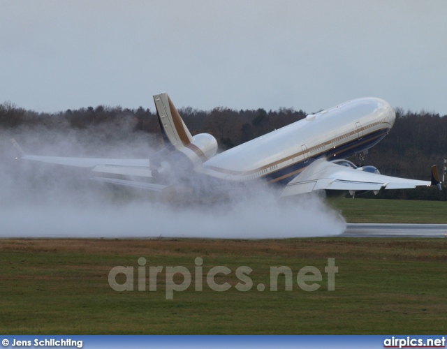 HZ-AFAS, McDonnell Douglas MD-11, Untitled