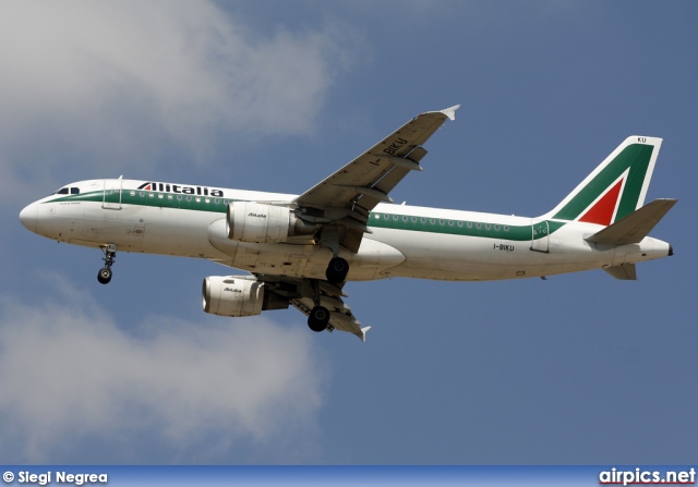 I-BIKU, Airbus A320-200, Alitalia