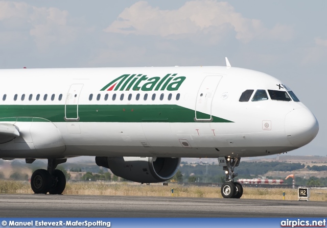 I-BIXM, Airbus A321-100, Alitalia