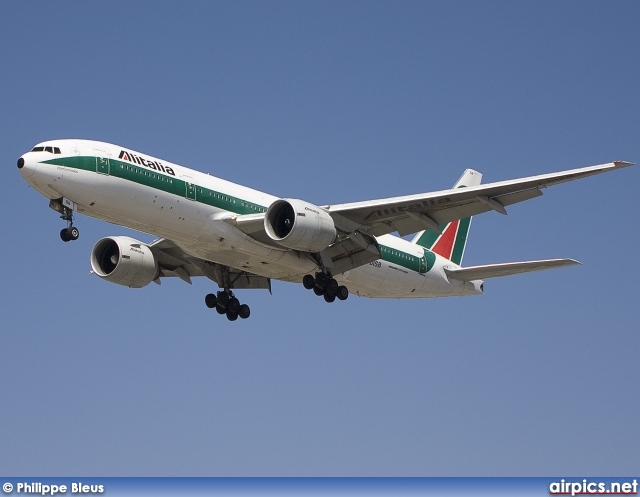 I-DISB, Boeing 777-200ER, Alitalia