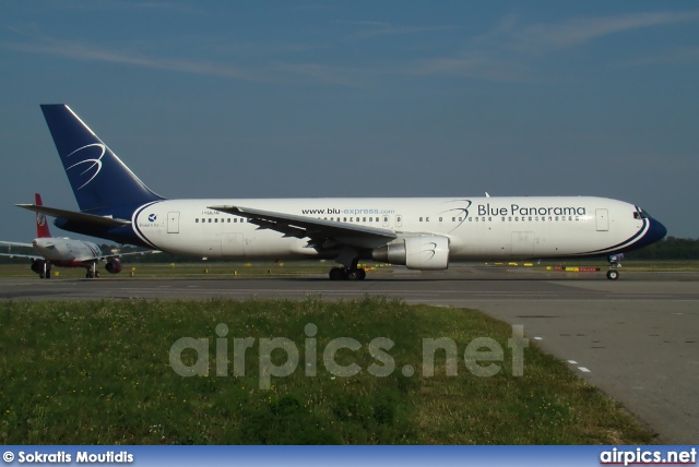 I-LLAG, Boeing 767-300ER, Blue Panorama