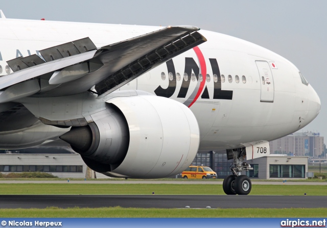 JA708J, Boeing 777-200ER, Japan Airlines