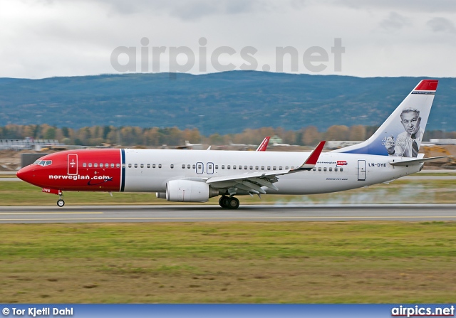 LN-DYE, Boeing 737-800, Norwegian Air Shuttle