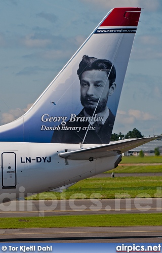 LN-DYJ, Boeing 737-800, Norwegian Air Shuttle