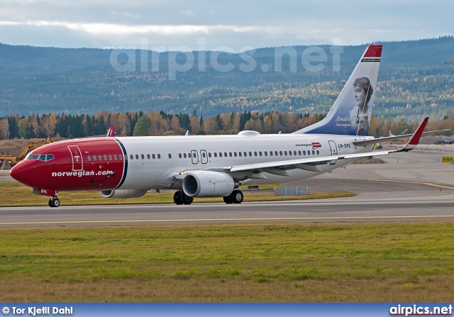 LN-DYL, Boeing 737-800, Norwegian Air Shuttle