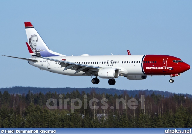 LN-DYN, Boeing 737-800, Norwegian Air Shuttle