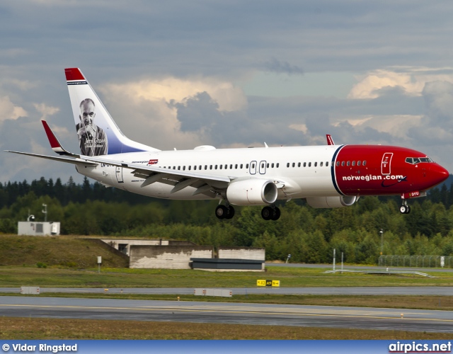 LN-DYU, Boeing 737-800, Norwegian Air Shuttle