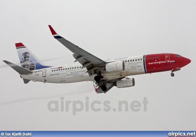 LN-DYU, Boeing 737-800, Norwegian Air Shuttle