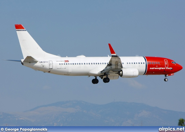 LN-DYX, Boeing 737-800, Norwegian Air Shuttle