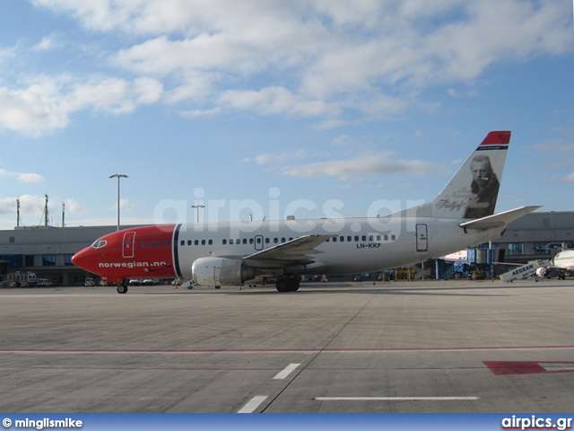 LN-KKF, Boeing 737-300, Norwegian Air Shuttle