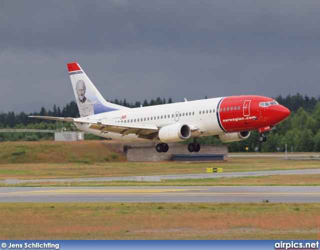 LN-KKM, Boeing 737-300, Norwegian Air Shuttle