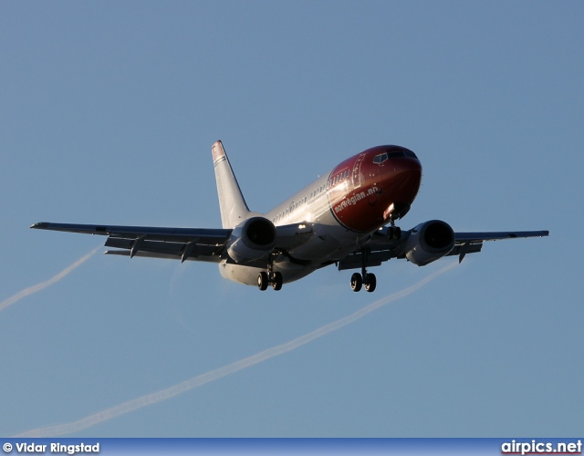 LN-KKO, Boeing 737-300, Norwegian Air Shuttle