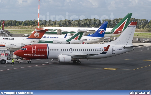 LN-KKX, Boeing 737-300, Norwegian Air Shuttle