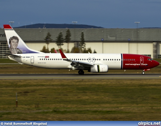 LN-NGD, Boeing 737-800, Norwegian Air Shuttle