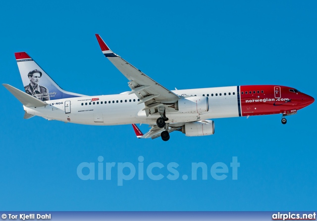 LN-NGG, Boeing 737-800, Norwegian Air Shuttle