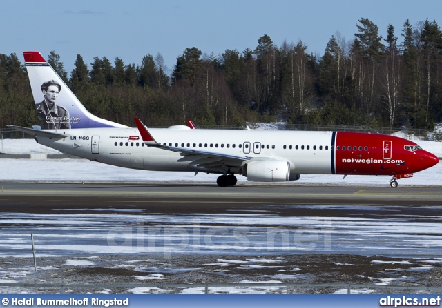 LN-NGG, Boeing 737-800, Norwegian Air Shuttle