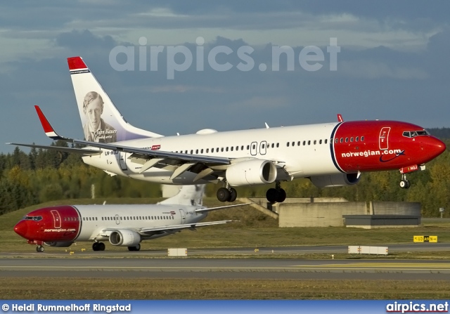 LN-NGJ, Boeing 737-800, Norwegian Air Shuttle