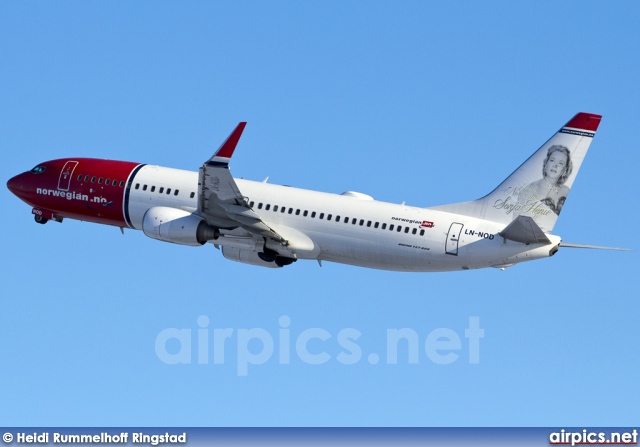 LN-NOD, Boeing 737-800, Norwegian Air Shuttle