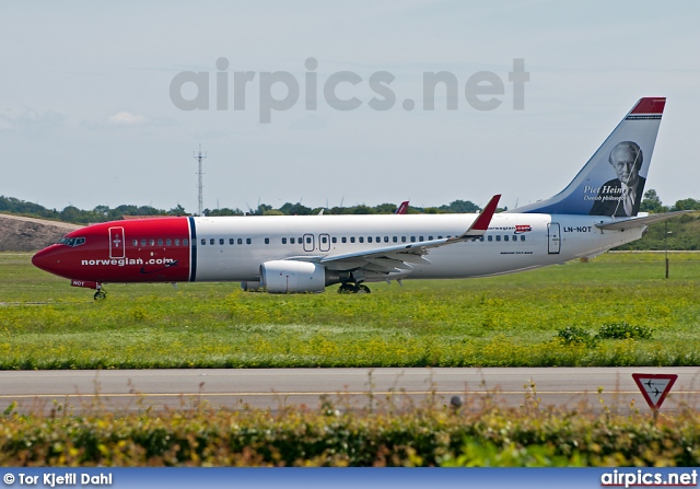 LN-NOT, Boeing 737-800, Norwegian Air Shuttle