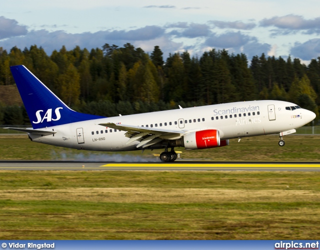 LN-RNO, Boeing 737-700, Scandinavian Airlines System (SAS)