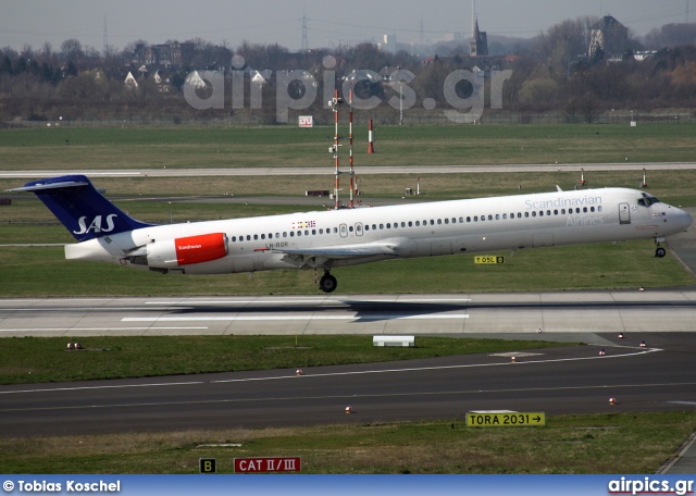 LN-ROR, McDonnell Douglas MD-82, Scandinavian Airlines System (SAS)