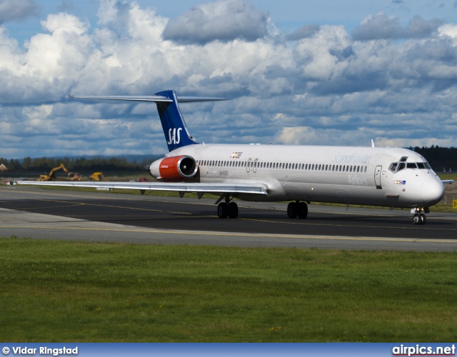 LN-ROT, McDonnell Douglas MD-82, Scandinavian Airlines System (SAS)