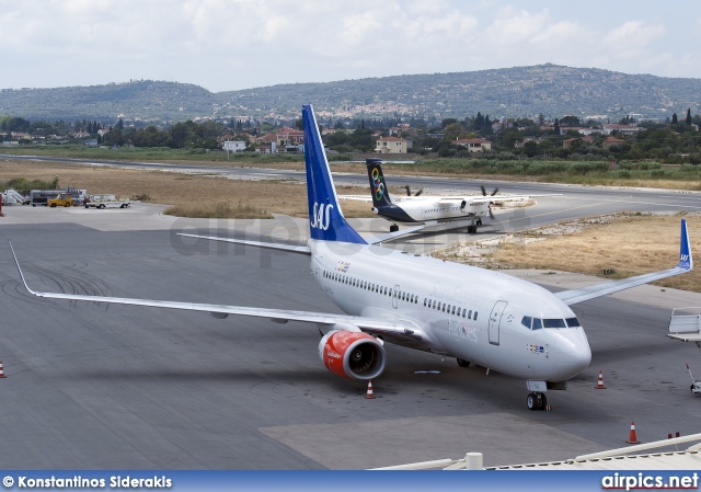 LN-TUJ, Boeing 737-700, Scandinavian Airlines System (SAS)