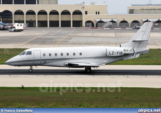 LZ-FIB, Gulfstream G200, BH Air