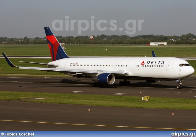 N174DN, Boeing 767-300ER, Delta Air Lines