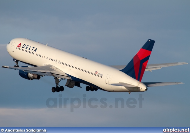 N174DN, Boeing 767-300ER, Delta Air Lines