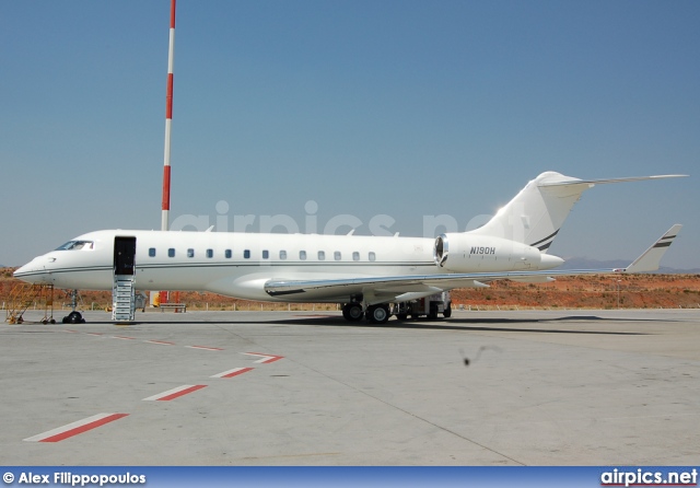 N190H, Bombardier Global Express, Private