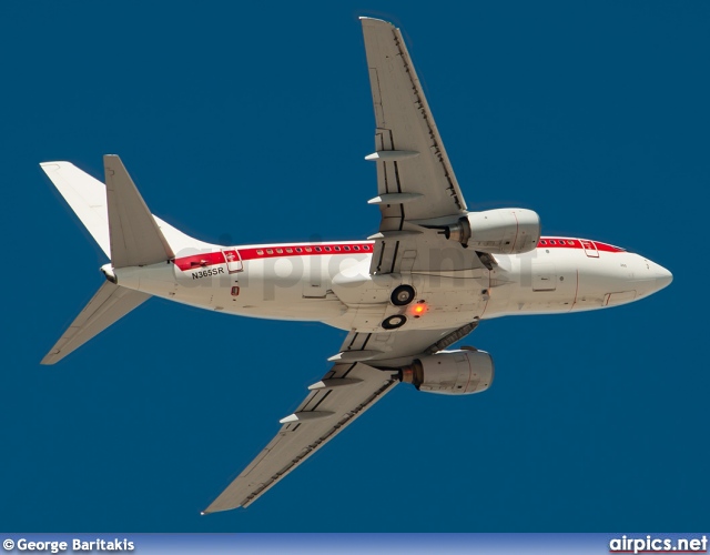 N365SR, Boeing 737-600, Untitled