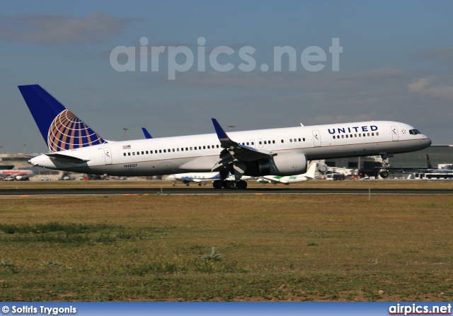 N48127, Boeing 757-200, United Airlines