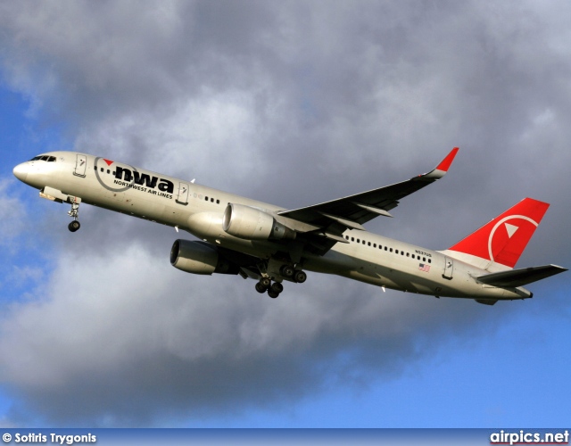 N537US, Boeing 757-200, Northwest Airlines