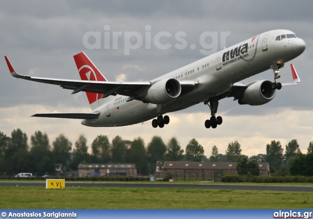 N545US, Boeing 757-200, Northwest Airlines