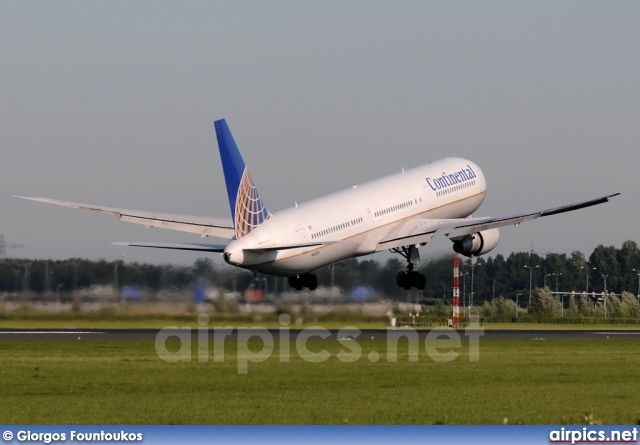 N68061, Boeing 767-400ER, Continental Airlines