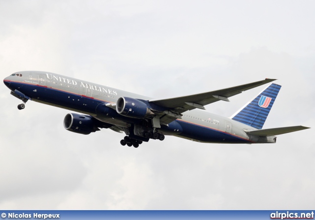 N771UA, Boeing 777-200, United Airlines