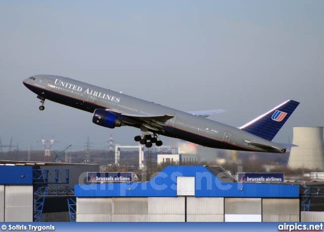 N773UA, Boeing 777-200, United Airlines