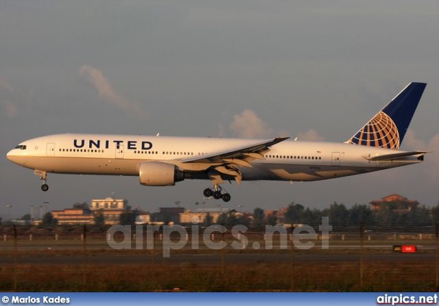 N774UA, Boeing 777-200, United Airlines