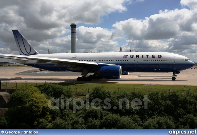 N780UA, Boeing 777-200, United Airlines