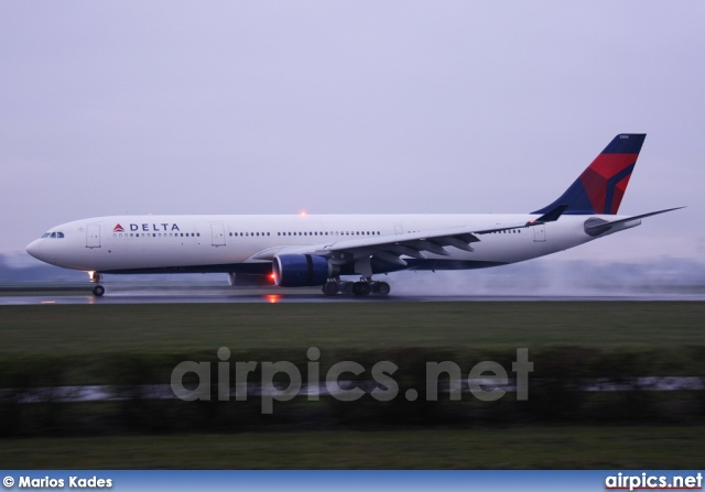 N806NW, Airbus A330-300, Delta Air Lines