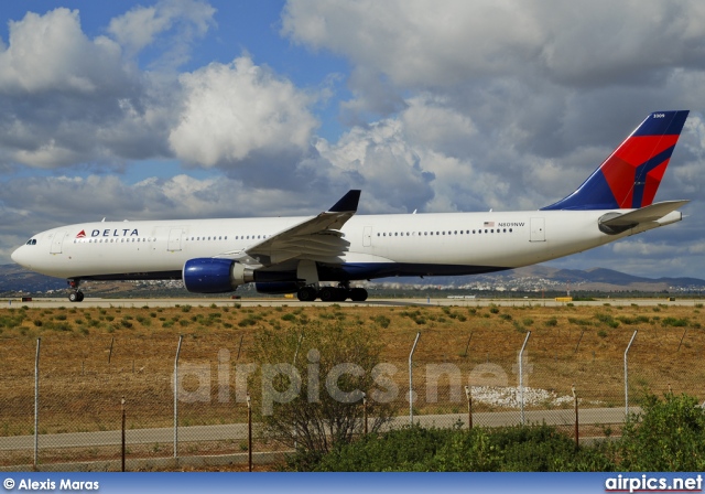 N809NW, Airbus A330-300, Delta Air Lines