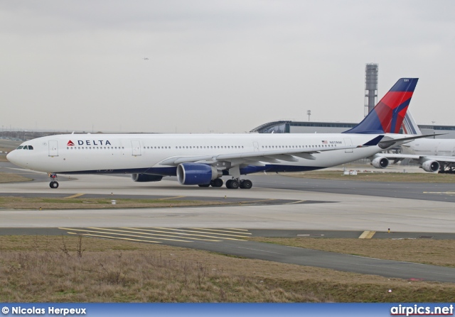 N811NW, Airbus A330-300, Delta Air Lines